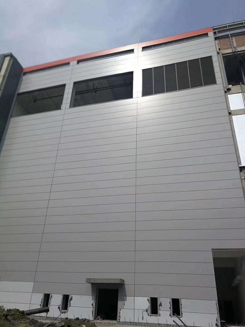 聚胺脂彩钢板工程